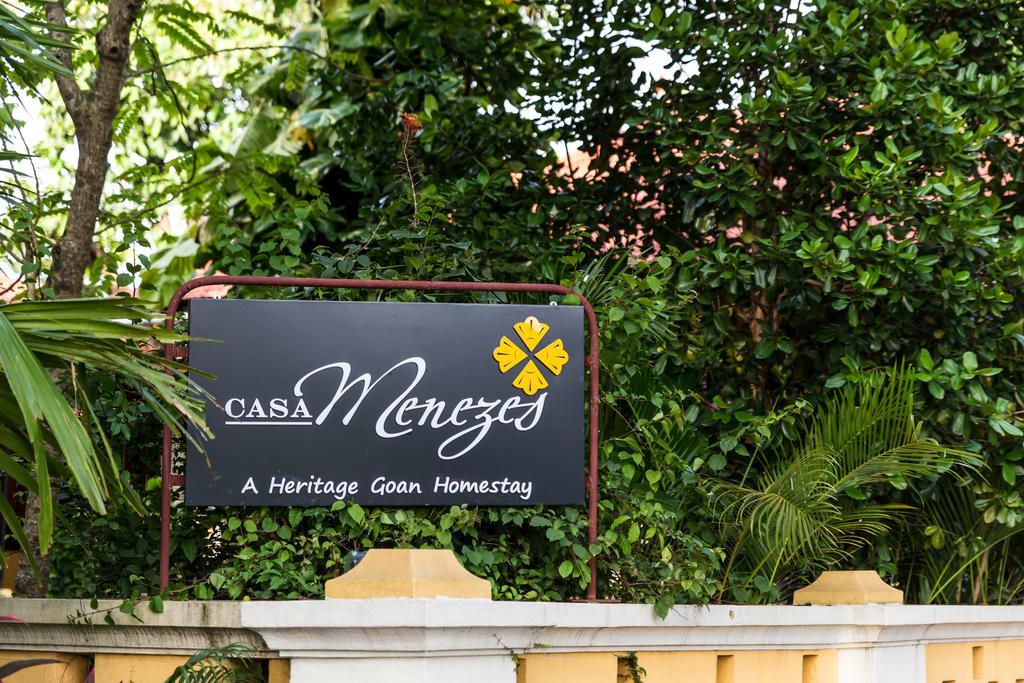 Casa Menezes - A Heritage Goan Homestay Bambolim Exterior foto