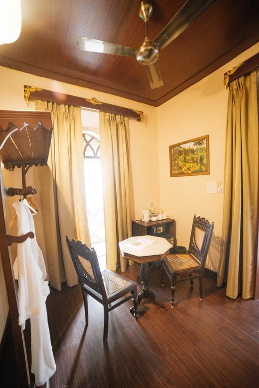 Casa Menezes - A Heritage Goan Homestay Bambolim Exterior foto