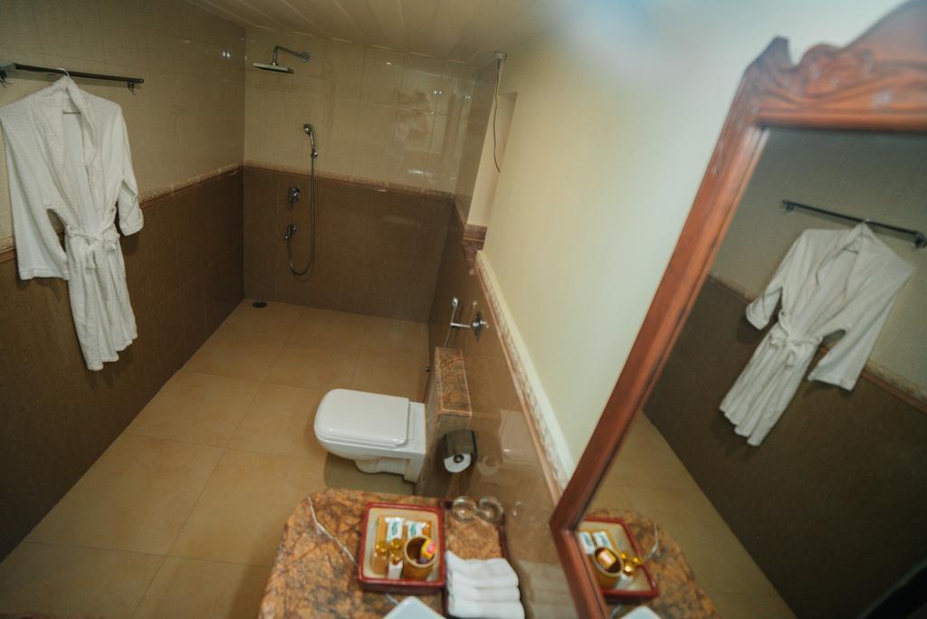 Casa Menezes - A Heritage Goan Homestay Bambolim Exterior foto