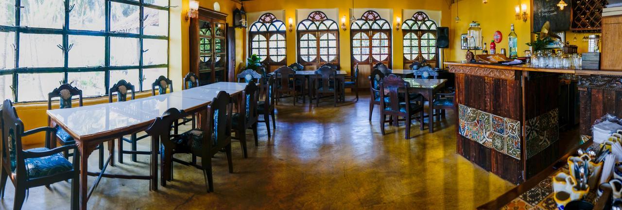 Casa Menezes - A Heritage Goan Homestay Bambolim Exterior foto